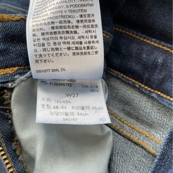 Levi’s Women’s Skinny Overalls in Dark Wash Size 27 - Picture 8 of 12